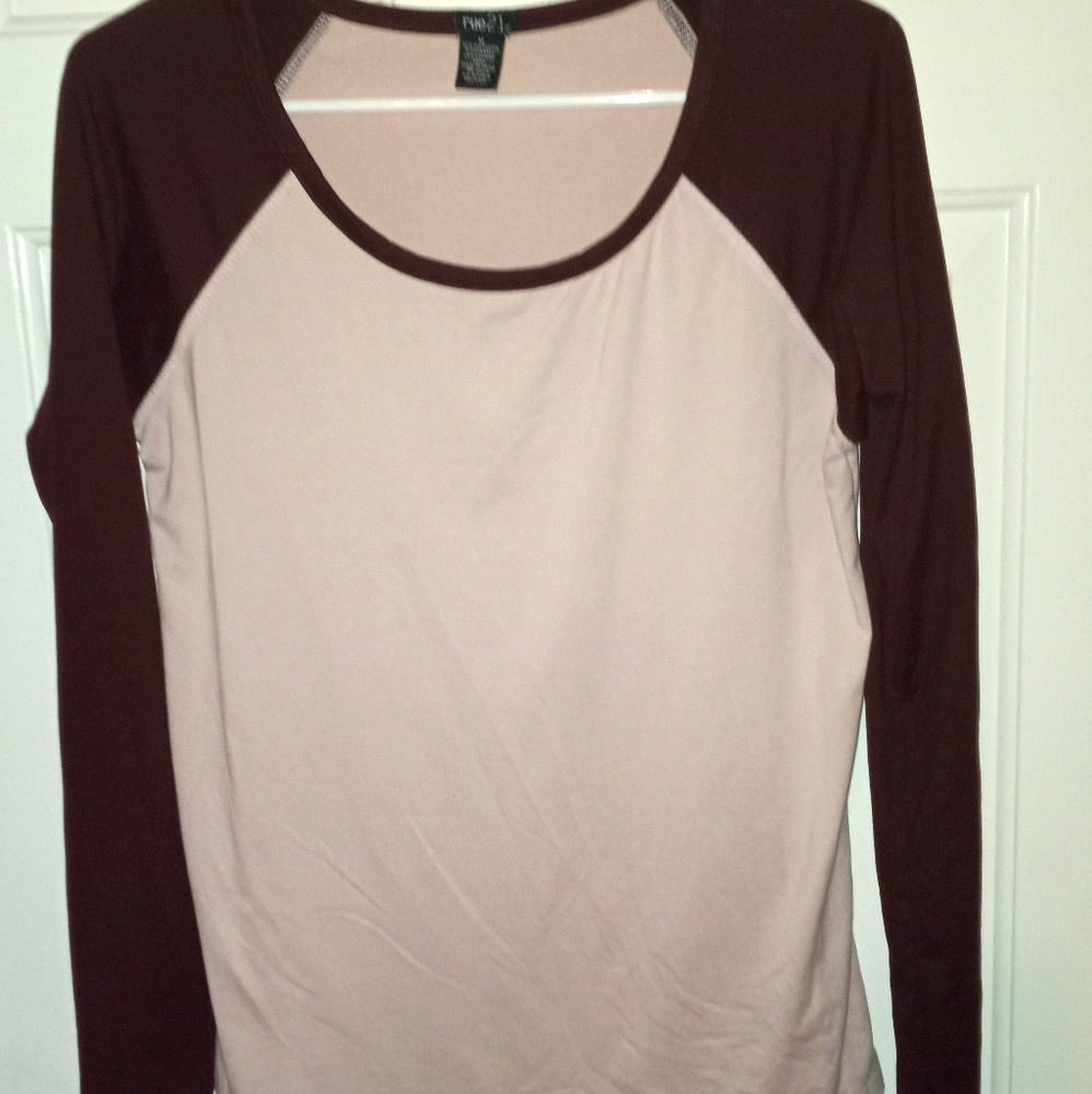 Maroon and light pink baseball t-shirt